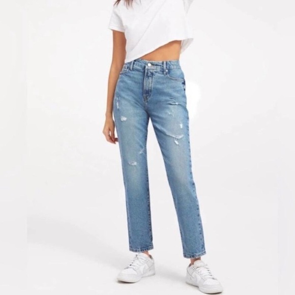 Good American Good‎ Classic Distressed Hi-Rise Jeans - Picture 3 of 12